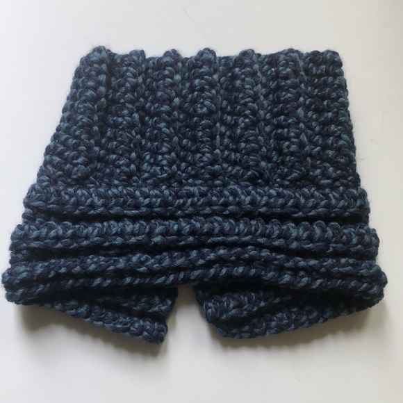 NEW! Crochet neck cowl - bulky knit scarf - Picture 6 of 7